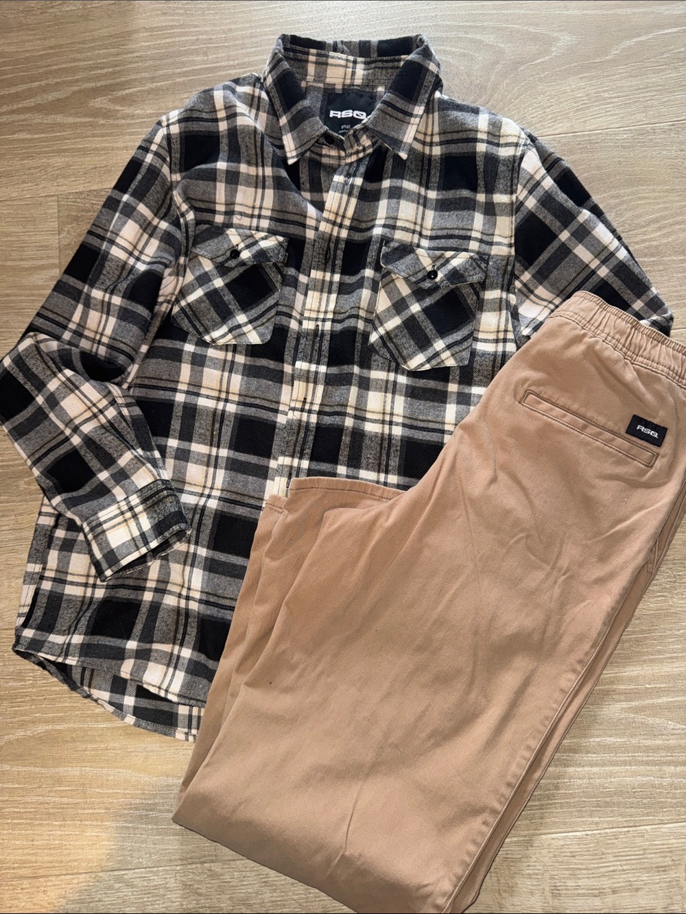 RSQ men’s flannel & khaki pants set